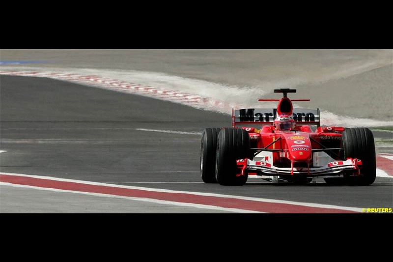 Saturday qualifying for the Bahrain Grand Prix. Bahrain International Circuit, April 3rd 2004.
