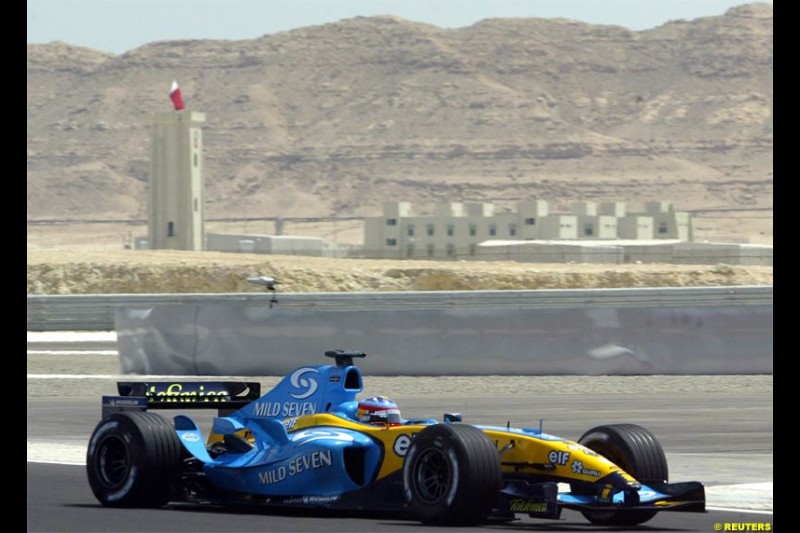 Saturday qualifying for the Bahrain Grand Prix. Bahrain International Circuit, April 3rd 2004.