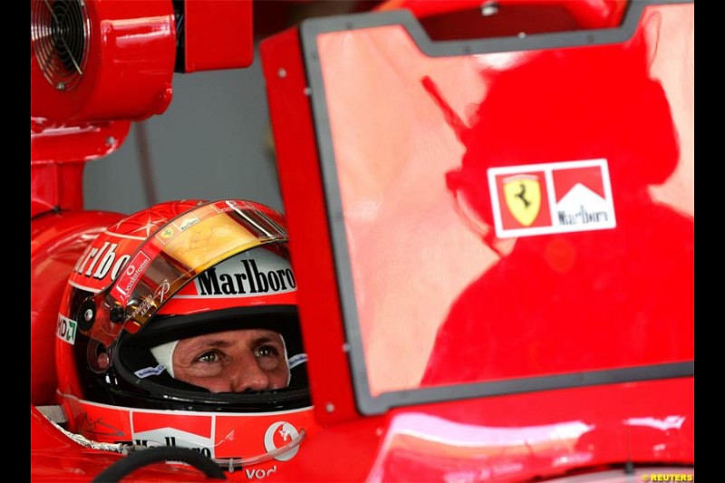 Saturday qualifying for the Bahrain Grand Prix. Bahrain International Circuit, April 3rd 2004.