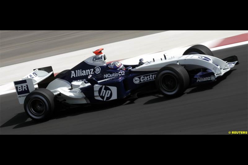 Saturday qualifying for the Bahrain Grand Prix. Bahrain International Circuit, April 3rd 2004.