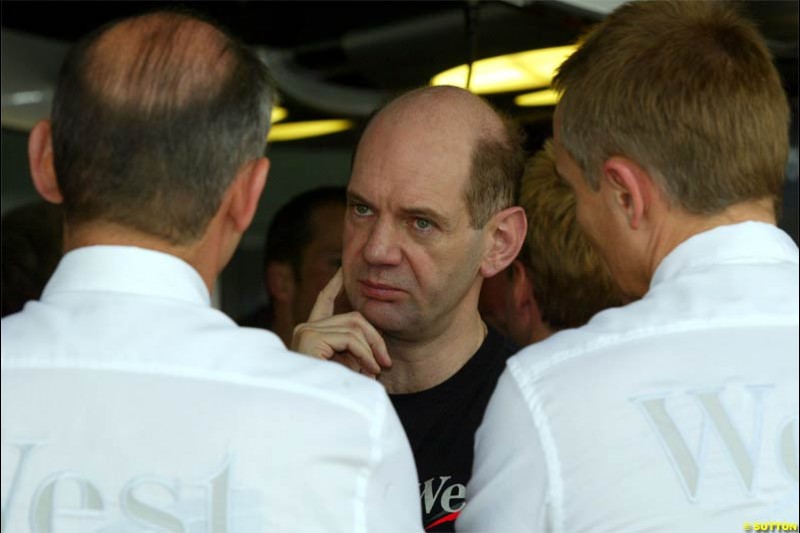 Ron Dennis, Adrian Newey, Dave Ryan. Saturday practice for the Bahrain Grand Prix. Bahrain International Circuit, April 3rd 2004.
