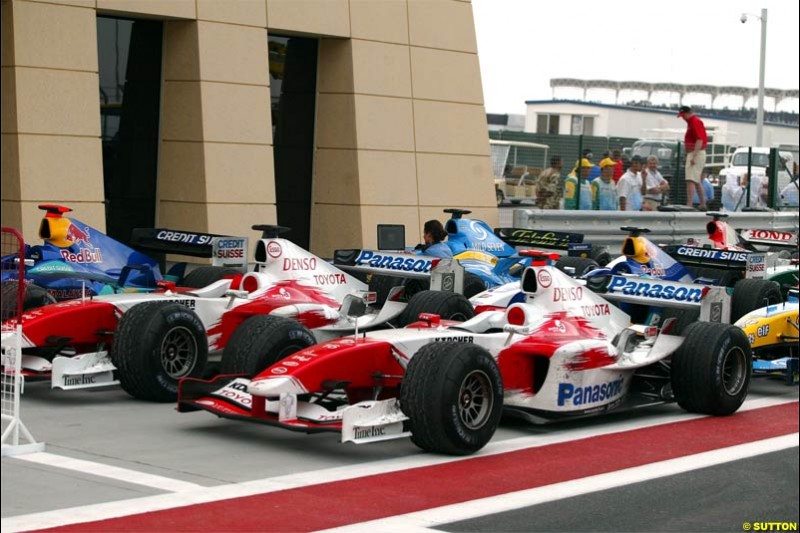 Parc Ferme. The Bahrain Grand Prix. Bahrain International Circuit, April 4th 2004.
