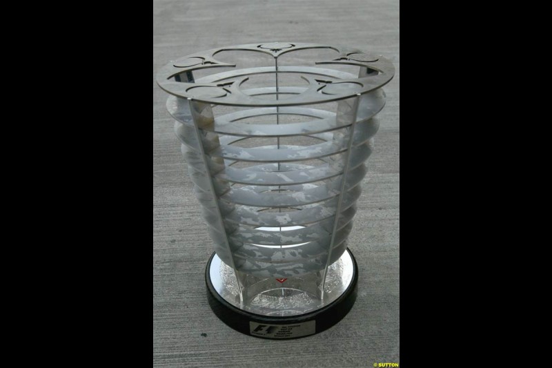 The Bahraini trophy. The Bahrain Grand Prix. Bahrain International Circuit, April 4th 2004.
