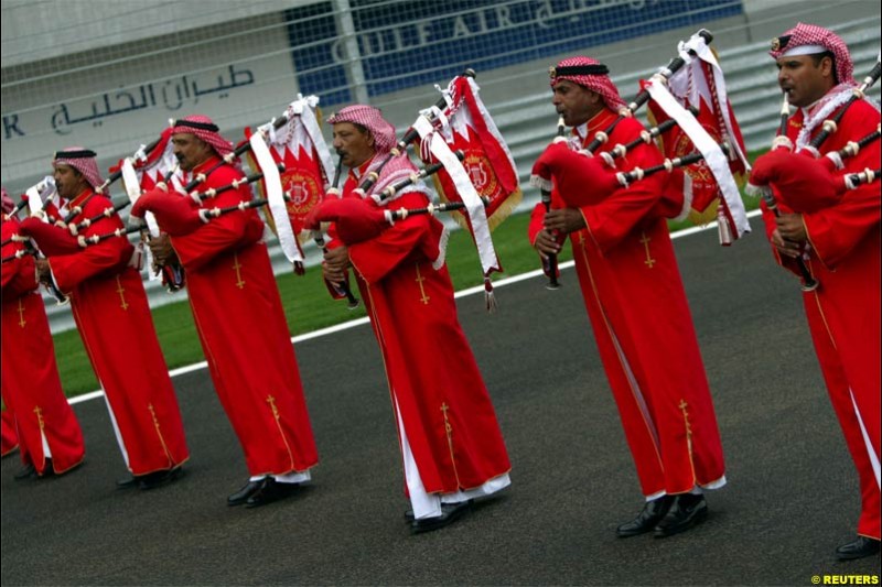 Grid Dancers. The Bahrain Grand Prix. Bahrain International Circuit, April 4th 2004.