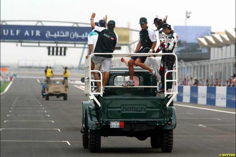 The Drivers Parade. Race Day for the Bahrain Grand Prix. Bahrain International Circuit, April 4th 2004.