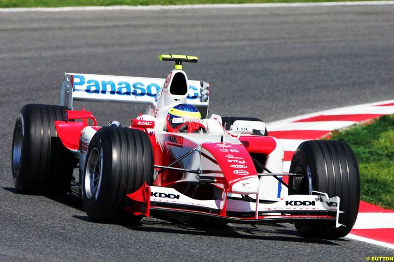 Ricardo Zonta, Toyota, Spanish GP, Friday May 7th, 2004.