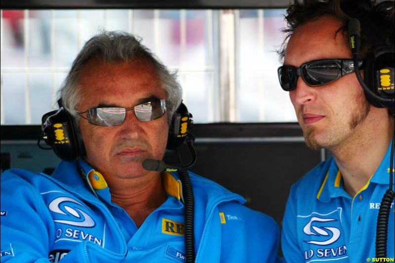 Flavio Briatore and Franck Montagny (Test Driver), Renault, Spanish GP, Friday May 7th, 2004.