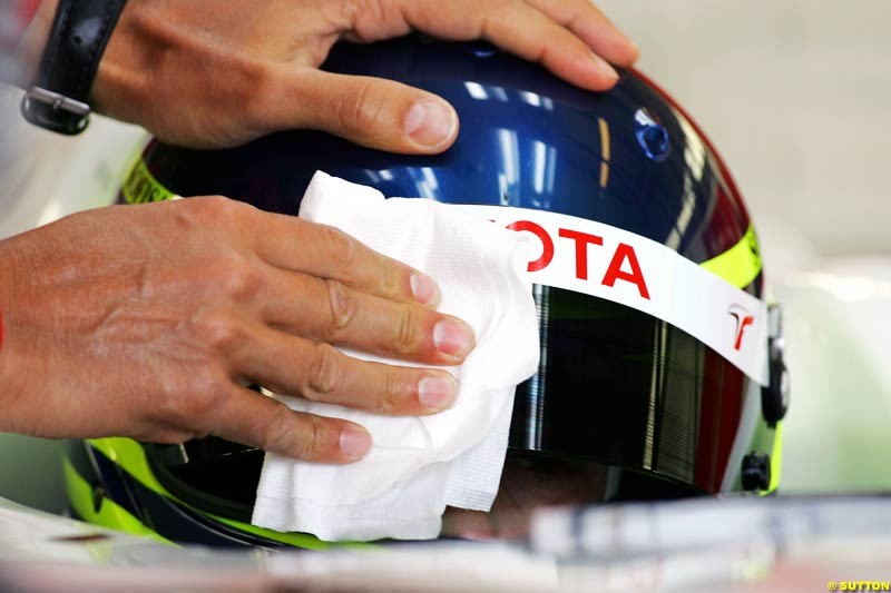 Cristiano da Matta, Toyota, Silverstone Testing, Wednesday June 2nd, 2004.