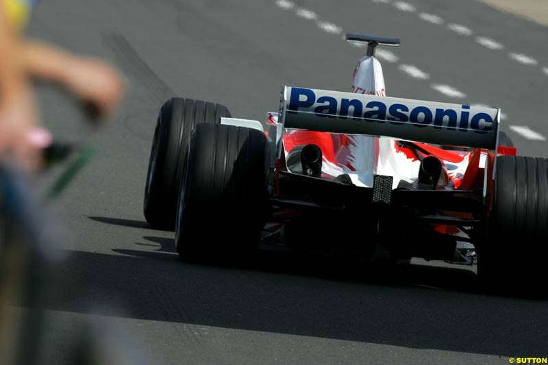 Cristiano da Matta, Toyota, Silverstone Testing, Wednesday June 2nd, 2004.