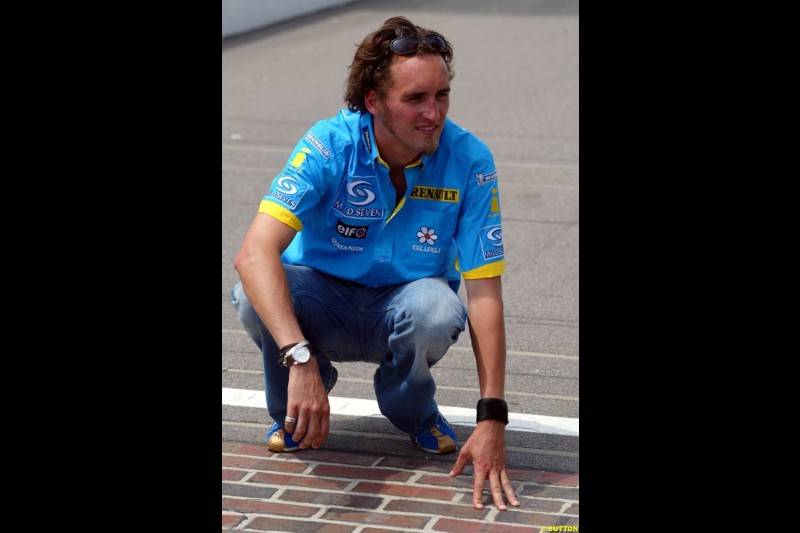 Franck Montagny, Renault. United States GP, Indianapolis. June 17th, 2004.