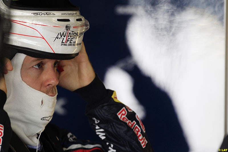 Sebastian Vettel, Red Bull Racing, Practice, Formula One World Championship, Round 15, Japanese Grand Prix, Suzuka Circuit, Mie Prefecture, Japan. Friday 5 October 2012.
