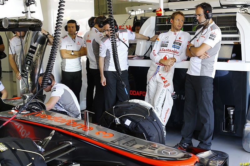 Jenson Button, McLaren, Practice, Formula One World Championship, Round 15, Japanese Grand Prix, Suzuka Circuit, Mie Prefecture, Japan. Friday 5 October 2012.