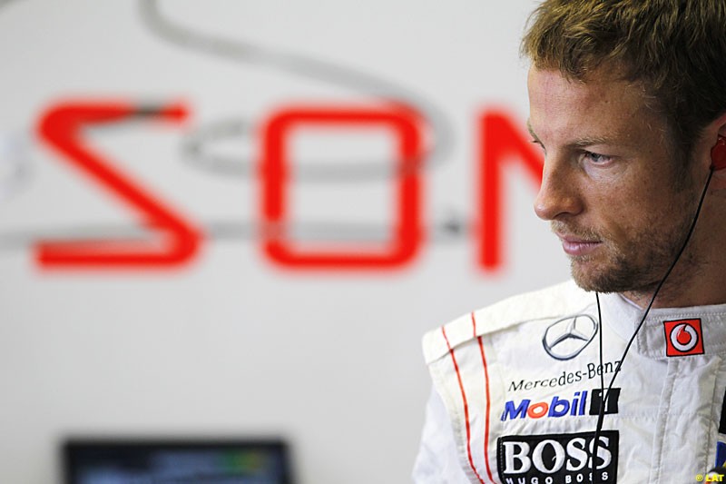 Jenson Button, McLaren, Practice, Formula One World Championship, Round 15, Japanese Grand Prix, Suzuka Circuit, Mie Prefecture, Japan. Friday 5 October 2012. 