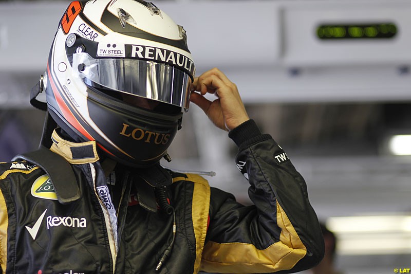 Kimi Raikkonen, Lotus F1 Team,  Practice, Formula One World Championship, Round 15, Japanese Grand Prix, Suzuka Circuit, Mie Prefecture, Japan. Friday 5 October 2012. 