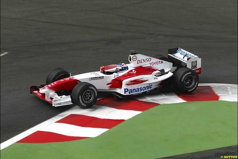 Saturday practice and qualifying for the French Grand Prix. Magny Cours, France. July 3rd 2004.