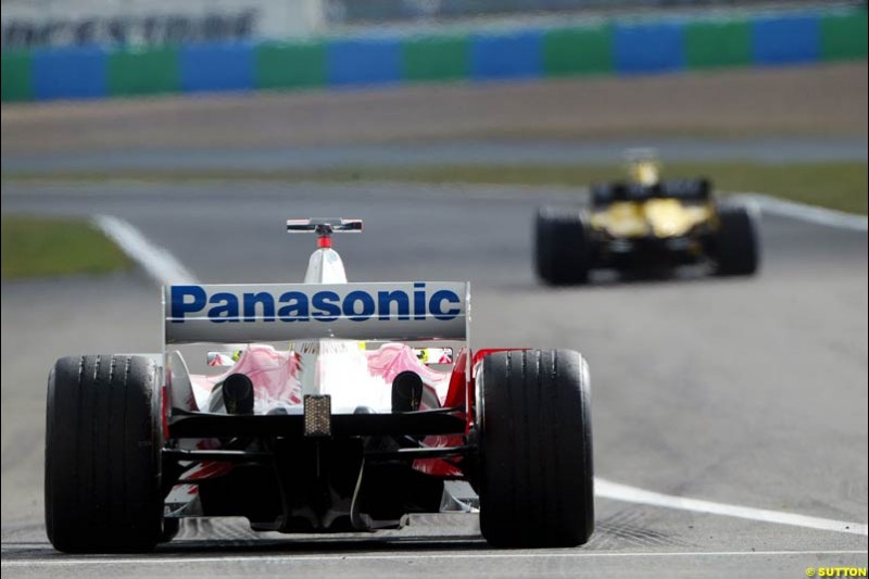 Saturday practice and qualifying for the French Grand Prix. Magny Cours, France. July 3rd 2004.
