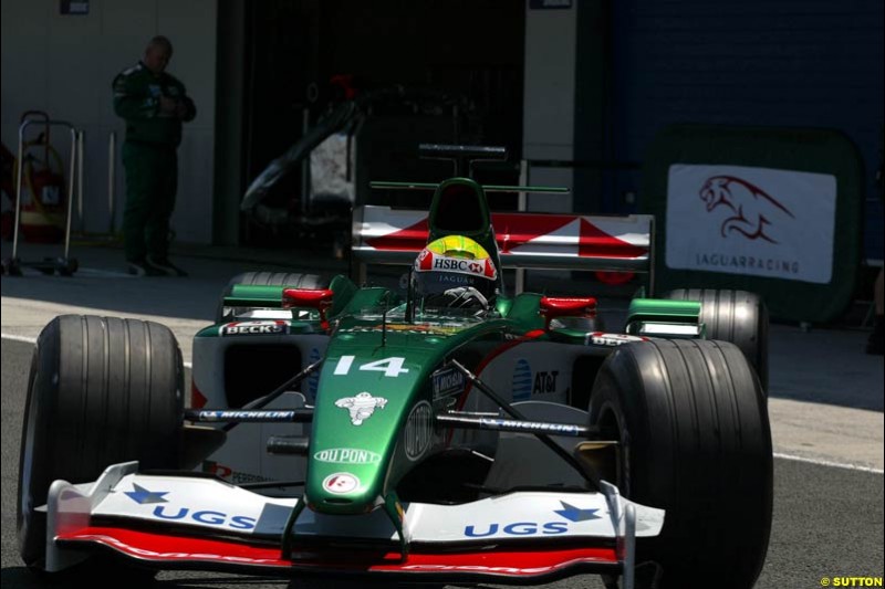 Mark Webber, Jaguar, Jerez testing, Thursday July 15th, 2004.