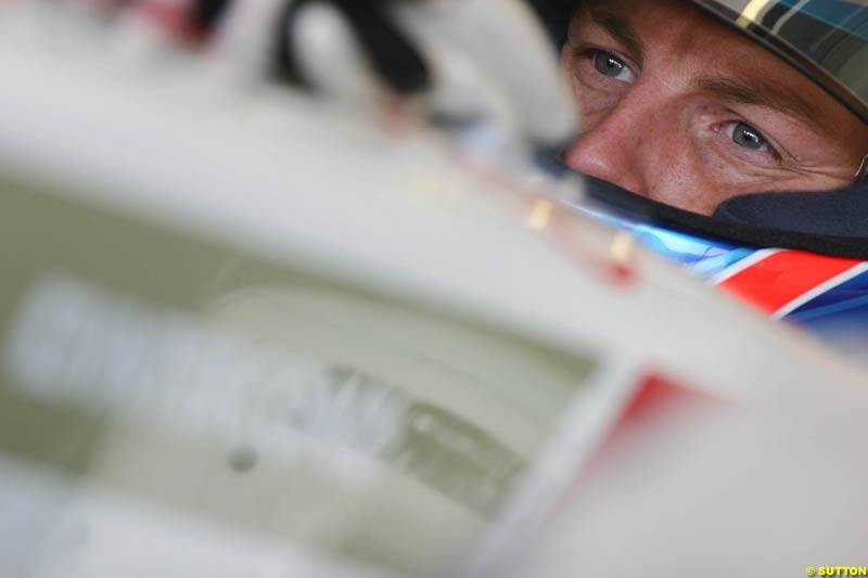 Jenson Button, BAR-Honda,  Jerez testing, Thursday July 15th, 2004.