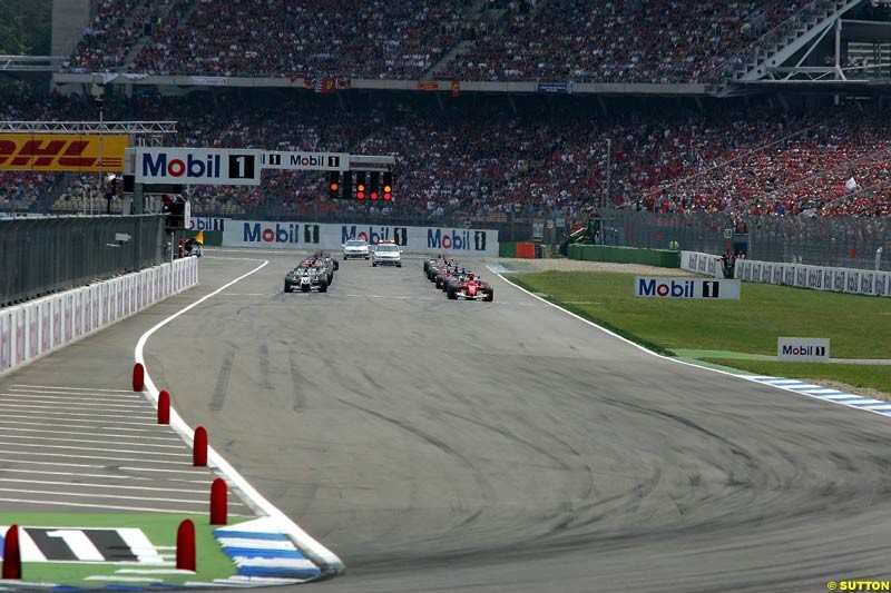 The aborted start, German GP, Sunday July 25th, 2004.