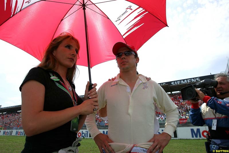 Olivier  and   Anne Panis, German GP, Sunday July 25th, 2004.