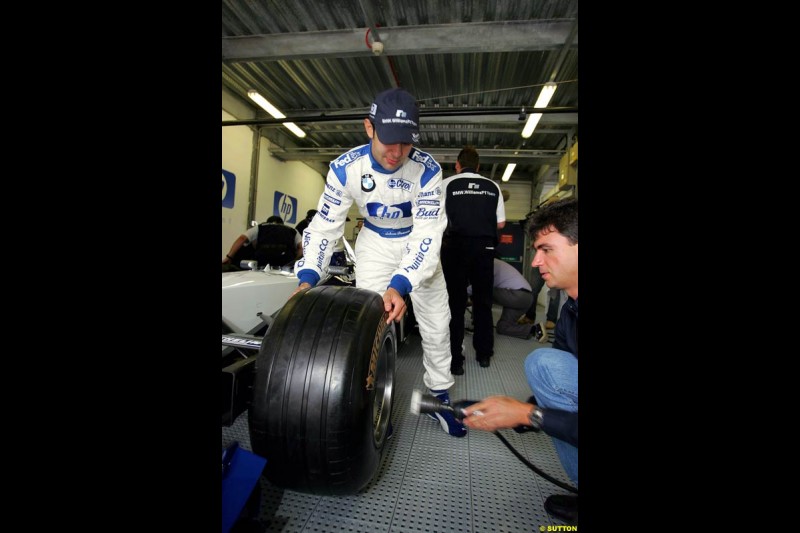 Antonio Pizzonia, HP Track Day, Rockingham Motor Speedway, 23 August 2004.