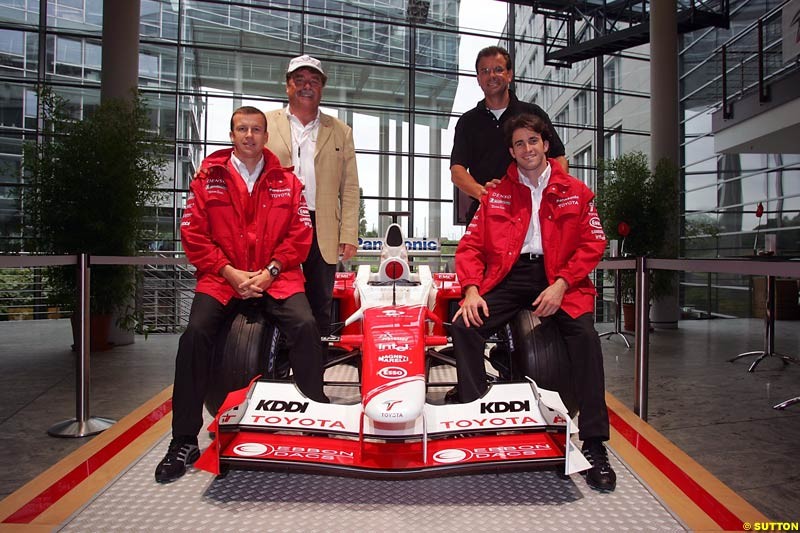 Olivier Panis ,Mr Schramma (Mayor of Koln), Mr Schrick (President of Toyta Germany), Ricardo Zonta; Toyota City Grand Prix, Cologne, Germany; August 22nd, 2004.