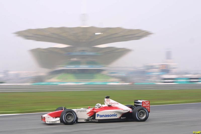 2002 Malaysian Grand Prix - Qualifying. Sepang, Malaysia, 16th March 2002.