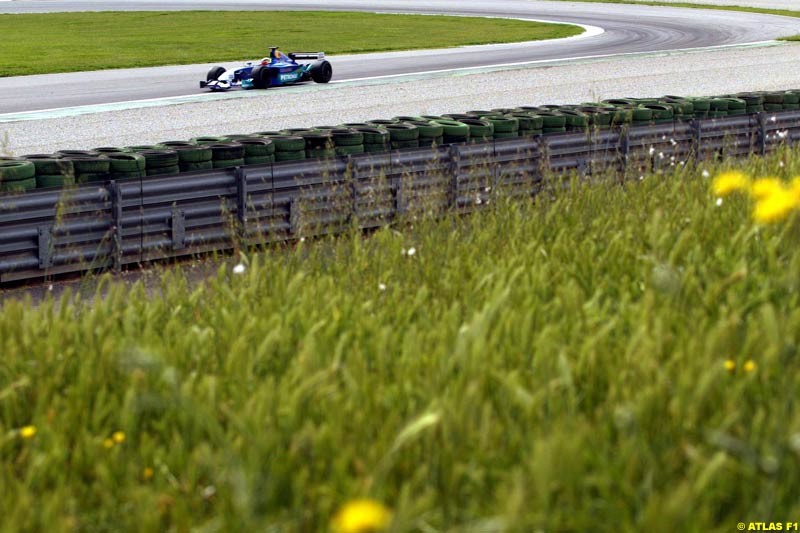 Felipe Massa, Sauber, 2002 Formula One Testing, Valencia, Spain. 1st May 2002.
