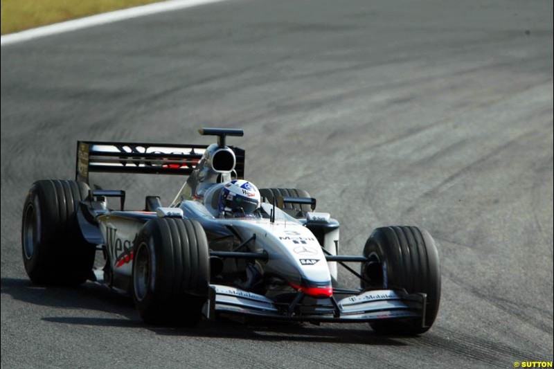 David Coulthard, Mclaren Mercedes MP4/17. Formula One Testing, Barcelona, Spain, 26 June 2002.