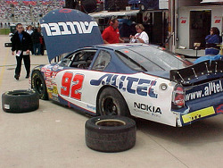 Voiture de Jimmie Johnson après avoir touché le mur