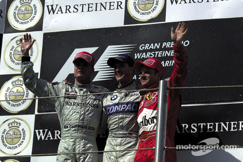 El podio: David Coulthard, Ralf Schumacher y Rubens Barrichello