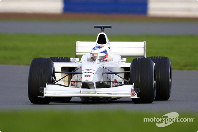 Olivier Panis in the BAR Honda 003