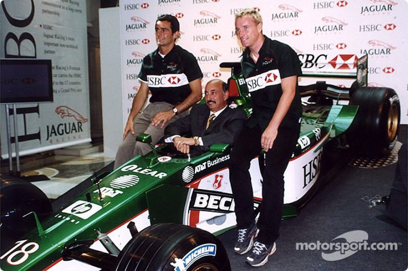 Jaguar Racing and HSBC renew sponsorship: Pedro de la Rosa, Bobby Rahal and Eddie Irvine