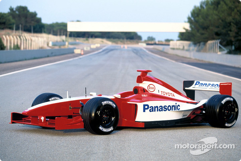 2001: Toyota