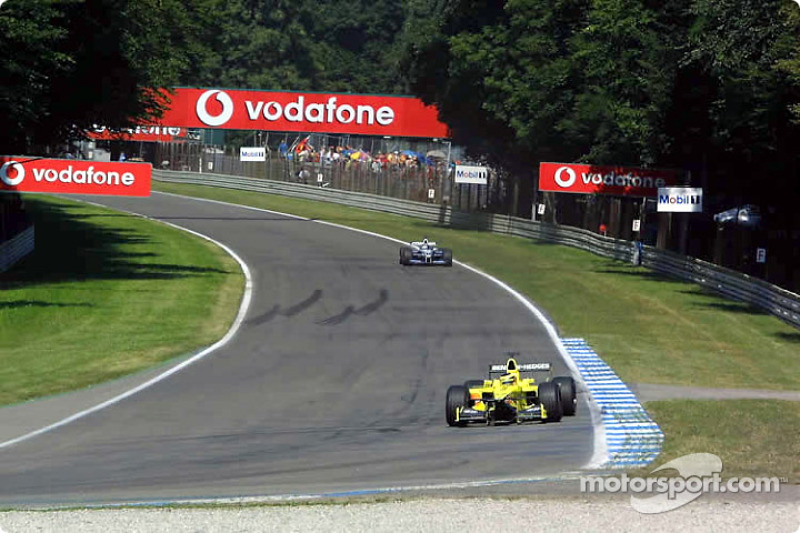 Foi a despedida do antigo circuito de Hockenheim, com as grandes retas que cortavam a floresta negra. A partir de 2002 a pista foi encolhida para o layout atual.