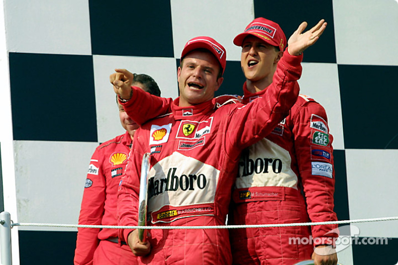 Podium: Jean Todt, Rubens Barrichello und Michael Schumacher