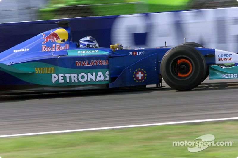 ... e tinha a Red Bull
