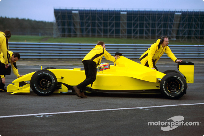 Takuma Sato back in the pit