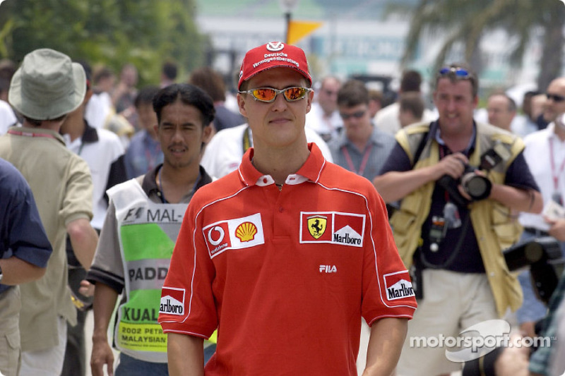 Michael Schumacher llegando a la pista