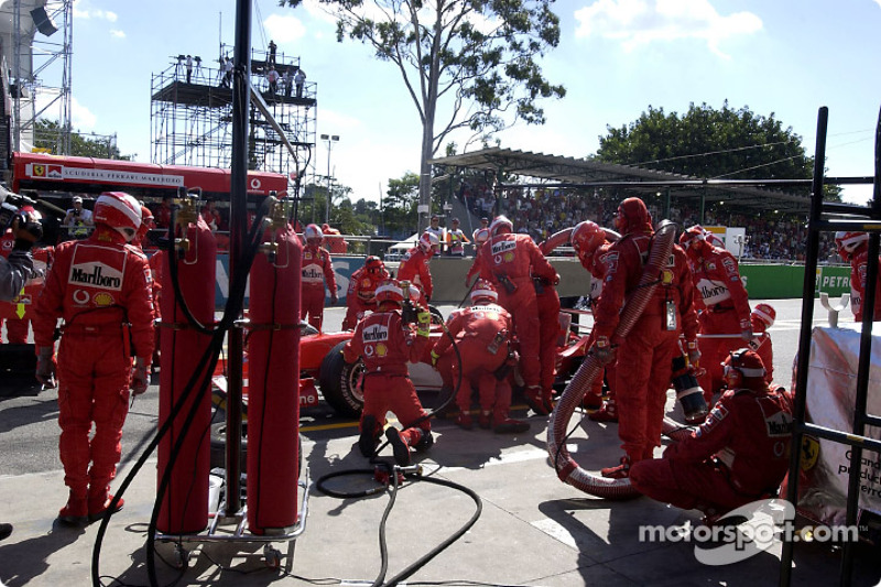 Parada en boxes de Michael Schumacher