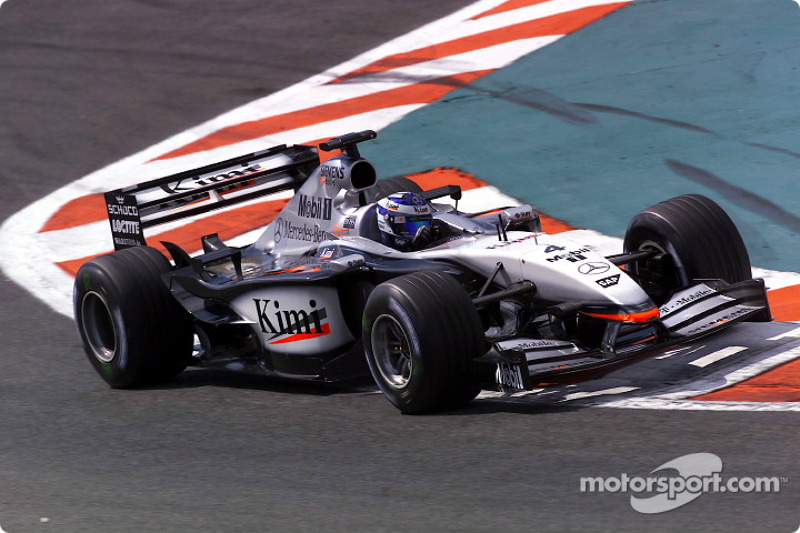 McLaren MP4-17, à moteur Mercedes (2002)