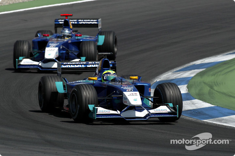 Em 2002, Massa foi ordenado a ceder posição para o parceiro Nick Heidfeld por duas vezes, no GP da Europa (onde não obedeceu) e no GP da Alemanha (quando acatou. Com clima ruim, ele saiu do time no fim do ano.