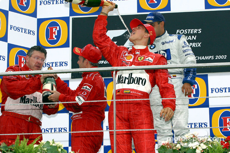 Podyum: Michael Schumacher, Rubens Barrichello, Juan Pablo Montoya ve Ross Brawn