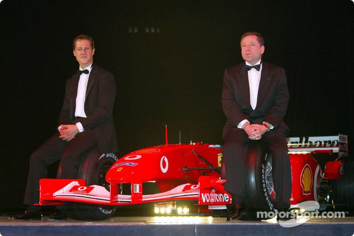 Michael Schumacher (1ro) y Jean Todt (Equipo)
