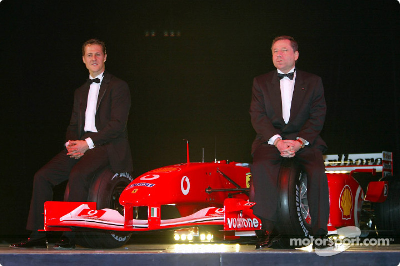 Michael Schumacher (1ro) y Jean Todt (Equipo)