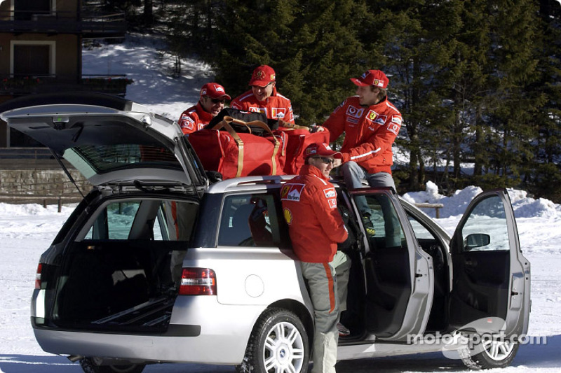 Rubens Barrichello, Luciano Burti, Michael Schumacher y Luca Badoer