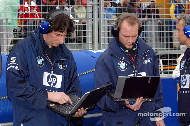 Ingenieros de Williams-BMW en la parrilla de salida