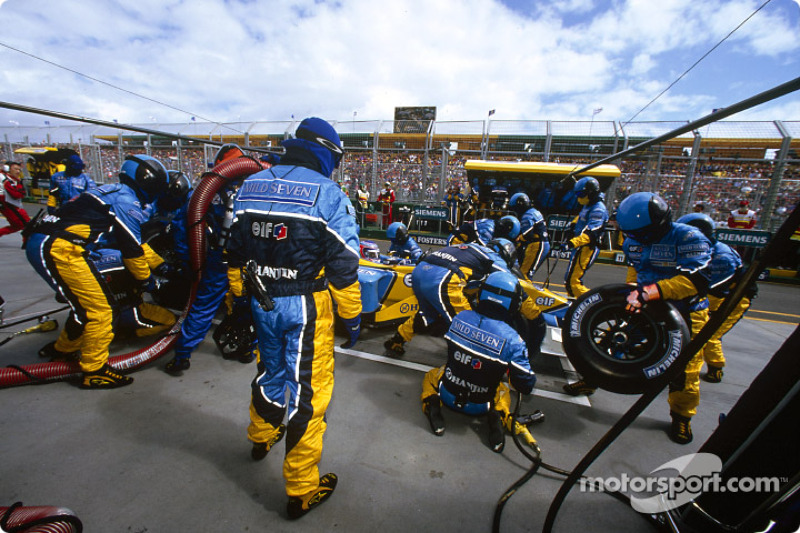 Pitstop for Fernando Alonso