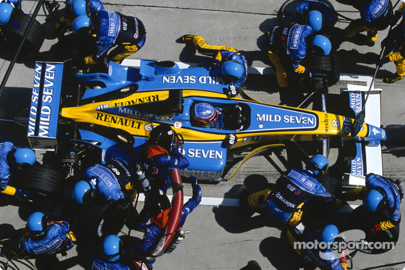 Parada en pits para Fernando Alonso