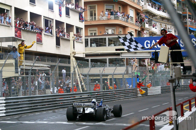 Juan Pablo Montoya se lleva la bandera a cuadros